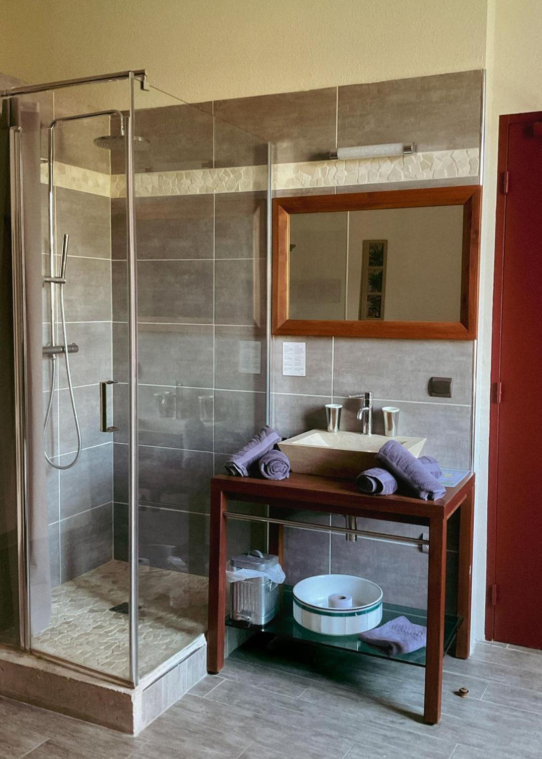 Chez Rosette De Lussan Lussan (Gard) Quarto foto
